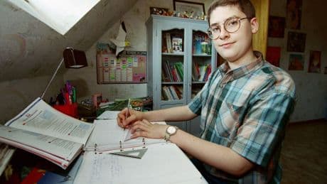 Bachelier à 9 ans : que deviennent les enfants qui ont décroché le bac très précocement ?