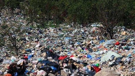 Çöp ithalatı meclis gündeminde: Bakanlık verileri halktan gizliyor