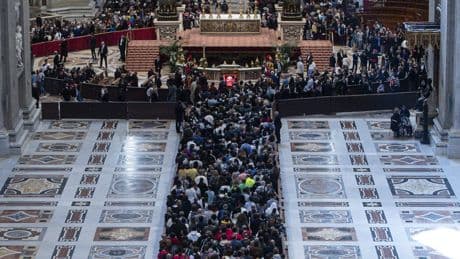 Reyes, jefes de Estado... y trans y presos en el adiós al papa Francisco
