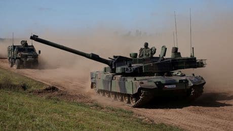 Polonya, Güney Kore'den 6 milyar dolarlık tank satın alacak