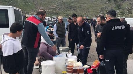Kayseri'de bitpazarındaki gıdalar imha edildi