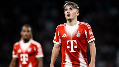 Aufstieg immer verrückter - Jetzt ist Karl schon Bayern-Kapitän!