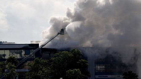 Toxic chlorine cloud forces 160,000 people indoors as it spreads across major city