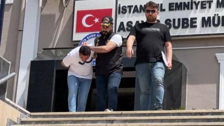 Bayrampaşa'da 81 yaşındaki kadını oğlu olduğuna ikna ederek 400 bin lira dolandırdı
