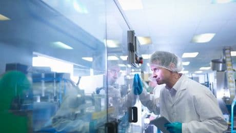 Rachel Reeves to pump £86 billion into tech R&D - to research new drugs and better batteries