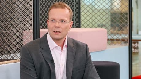Börsen-Experte warnt - Wer täglich ins Depot starrt, macht großen Fehler