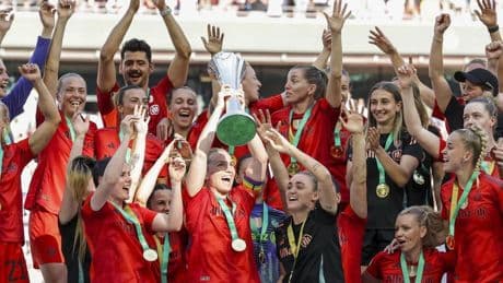 El Bayern femenino completa la mejor temporada de su historia