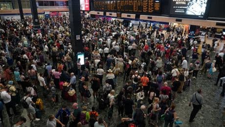 Travel chaos at London Euston continues into second day after train derailment