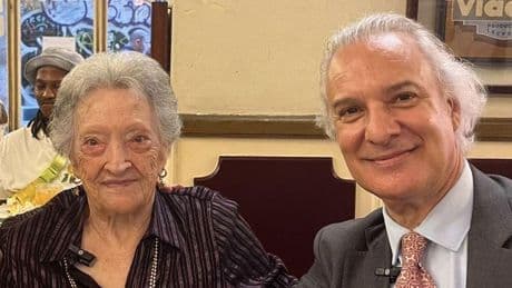 El secreto de Pepita, de 105 años, según el doctor De la Peña: "Toma chocolate con churros pero su colesterol es perfecto"