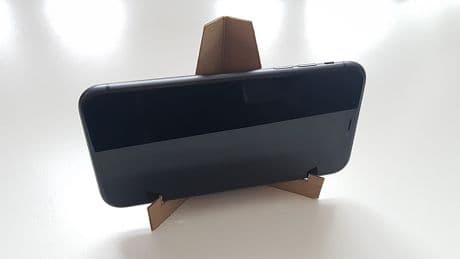 Gratis Ständer fürs Handy: Das ist in 10 Minuten selbst gebastelt