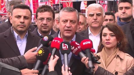CHP Genel Başkanı Özel, Kadıköy’deki 1 Mayıs kutlamalarına katıldı