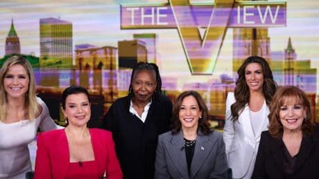 La Maison Blanche menace d’arrêter le talk-show de Whoopi Goldberg après une pique sur Donald Trump