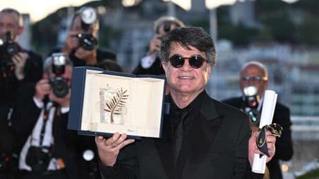 Le régime dénonce la Palme d’or “politique” décernée au dissident Jafar Panahi