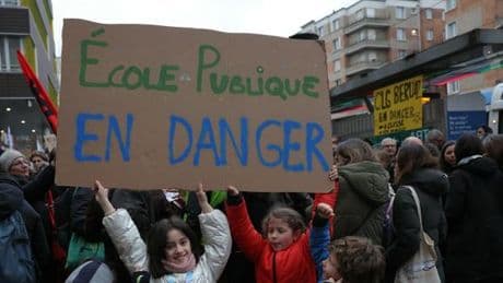 A Paris, derrière les fermetures de classes, une académie aux multiples exceptions