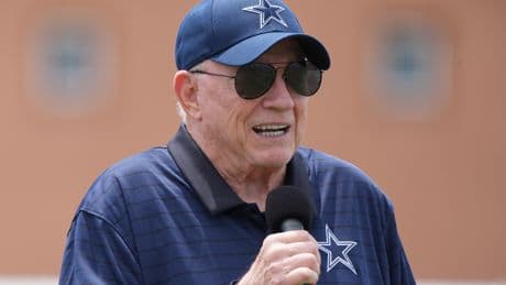 Micah Parsons requests trade from Cowboys as contract dispute reaches breaking point