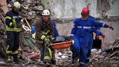 Rusia causa 31 muertos en uno de los bombardeos más letales sobre Kiev