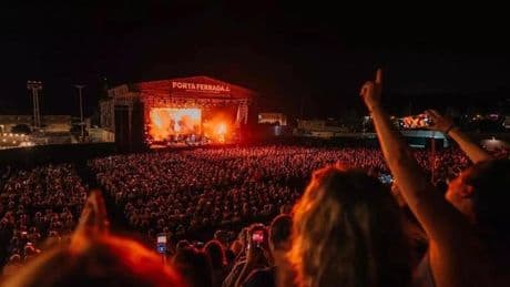 El Festival de la Porta Ferrada traslada todos los conciertos del puerto al Guíxols Arena por riesgo de desprendimiento