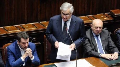 "Basta fomentare l'antisemitismo". E alla Camera è bagarre contro Tajani