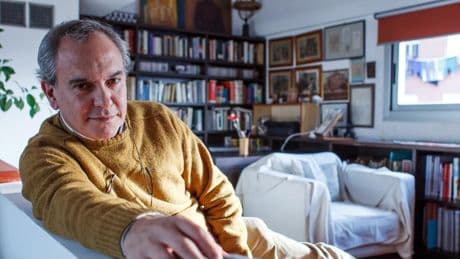 Pablo d'Ors, escritor y sacerdote: “Mentiría si dijera que no he echado de menos una presencia femenina a mi lado. Dios no existe, es, y creo que una vida sin reflexión no merece la pena”