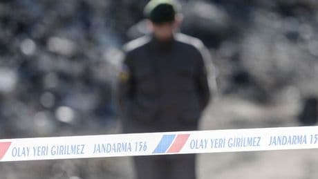 Ayrıldığı eşini yaralayıp intihar etti