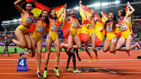 España triunfa con un oro y una plata en el Mundial de relevos