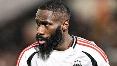 Masuaku takımda kalmalı!