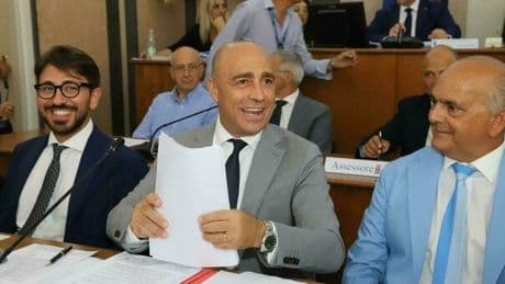 ?Piero Bitetti, il sindaco di Taranto si dimette: «Minacce dagli ambientalisti per il dossier Ilva»