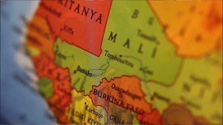 Mali'de siyasi partilerin faaliyetleri askıya alındı