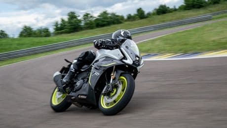 Benelli rescata su icónica Tornado 550, una supersport civilizada, también para el A2