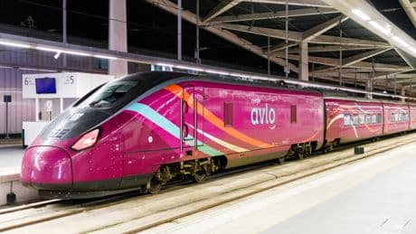 Obligan a Renfe a pagar el billete de avión a una viajera que perdió un vuelo a Cuba por el retraso del tren