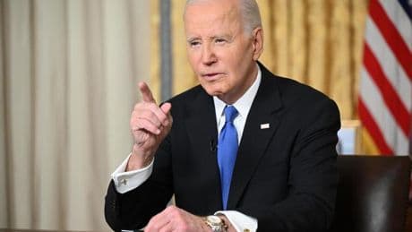 Un libro sobre el deterioro de Biden narra que fue incapaz de reconocer a George Clooney