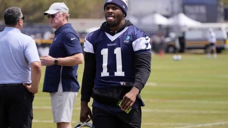 Micah Parsons’ contract negotiations with Cowboys, Jerry Jones ‘getting personal’