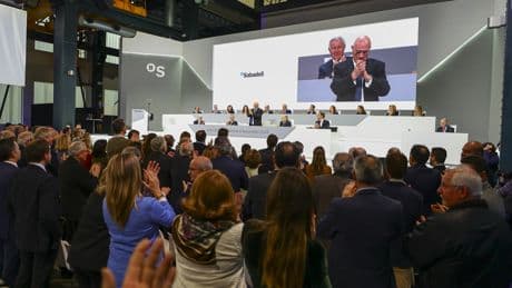 Los 'proxies' ISS y Glass Lewis apoyan la venta de TSB porque no impide la opa de BBVA sobre Sabadell