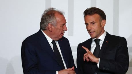 Macron-Bayrou, le western politique