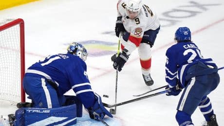 Leafs goalie Stolarz leaves game in second period