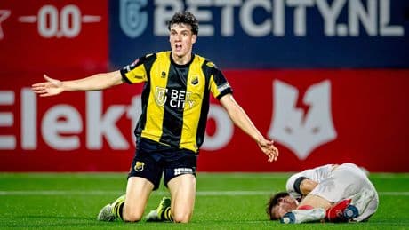 Ook Bas Huisman verlaat Vitesse transfervrij; spits naar Almere City