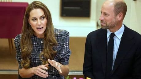 Prince William and Kate pay tribute to late Queen just 8 miles away from Prince Harry