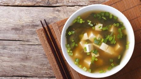 Avec le miso, à la découverte de la soupe la plus célèbre du Japon