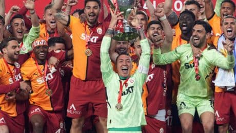 Şampiyon Galatasaray'ın kupa coşkusu!