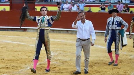 Cojo y Acomplejado: la historia de un gran toro y el idilio entre Fernando Adrián y  Zacarías Moreno
