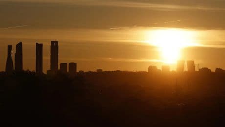 Vinculan el apagón de España a las energías renovables y advierten que su solución será &quot;costosa&quot;