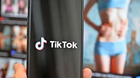 TikTok verwijdert wereldwijd #SkinnyTok na druk uit Brussel en Parijs: ’Een stap vooruit’