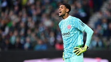Interesse am Eintracht-Keeper aus England - Krösche spricht Santos-Machtwort