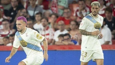 Ximo Navarro, el estreno por sorpresa en el Deportivo en una velada sin contratiempos físicos en Granada