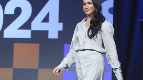"Voleva oscurare la Regina", le ultime rivelazioni su Meghan Markle: ecco chi ha messo in allarme