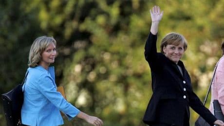 Frühere Merkel-Beraterin nennt Schmeicheleien der Europäer für Trump „politisch klug"