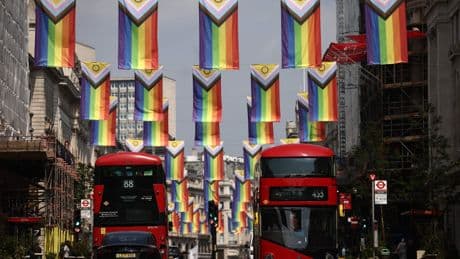 London bus crashes into cyclist and pedestrian on Regent Street