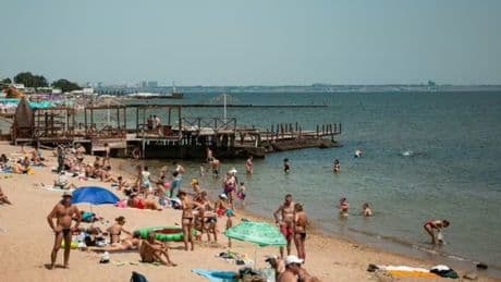 Tourists killed on Ukraine beach as swimmers set off sea mines in water