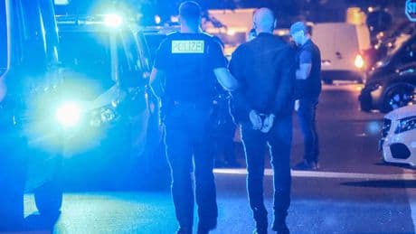 50 Beteiligte, 4 Festnahmen - Massenschlägerei mit Schlagstöcken in Berlin