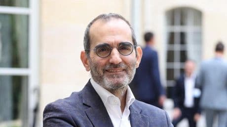 EE.UU. niega la entrada en el país a un diputado francés de ascendencia iraní